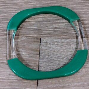 Vintage Mod 1960s Green Lucite Peek-a-Boo Square Bangle